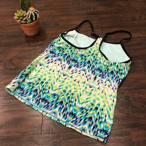 Nike Tops - 4/$25 Nike | printed tight fit running tank Nike Tops - 4/$25 Nike | printed tight fit running tank